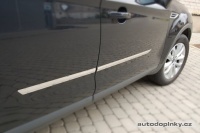 Nerezov� li�ty dve�� Opel CORSA D 5dv��. -- rok v�roby 2006-14 (4-d�ln� sada)
